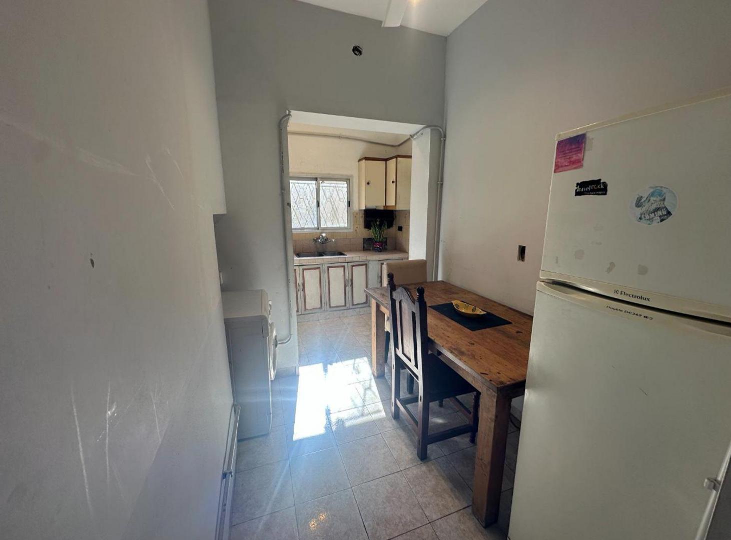 Foto de VENTA CASA 3 AMB CON GARAGE, PATIO Y PARRILLA, imagen 2