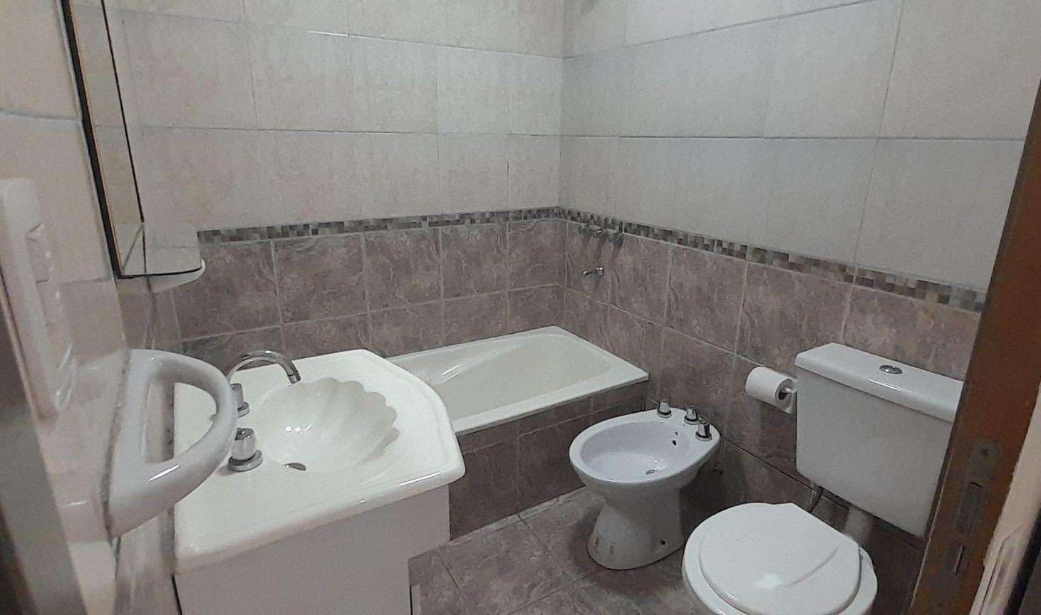 Foto de VENTA DEPARTAMENTO 3 AMB - QUILMES, imagen 5