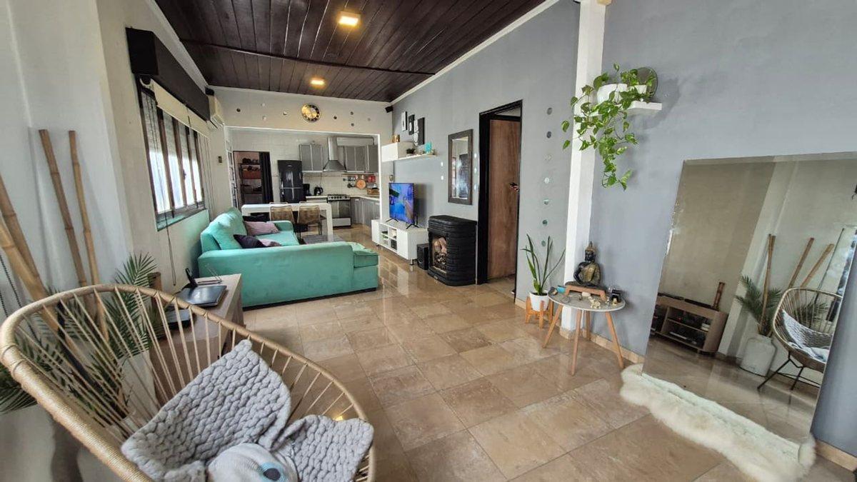 Foto de Casa 3 amb parque, quincho, piscina. Lanús Este, imagen 1
