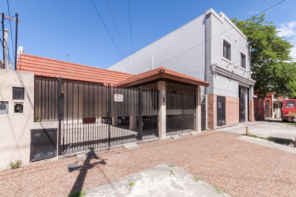 Foto de PH Tipo Casa 3 AMB CON jardin/terraza APTA CREDITO, imagen 2