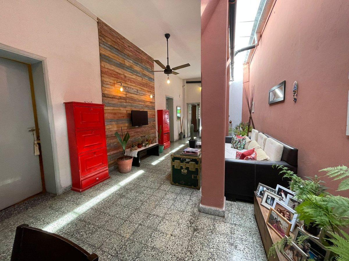Foto de CASA 3AMB EN LANUS C/ PATIO Y LOCAL APTO CREDITO, imagen 3