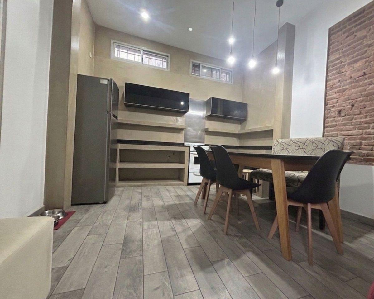 Foto de IMPECABLE PH 2 AMB. RECICLADO – SIN EXP. LANÚS O, imagen 2