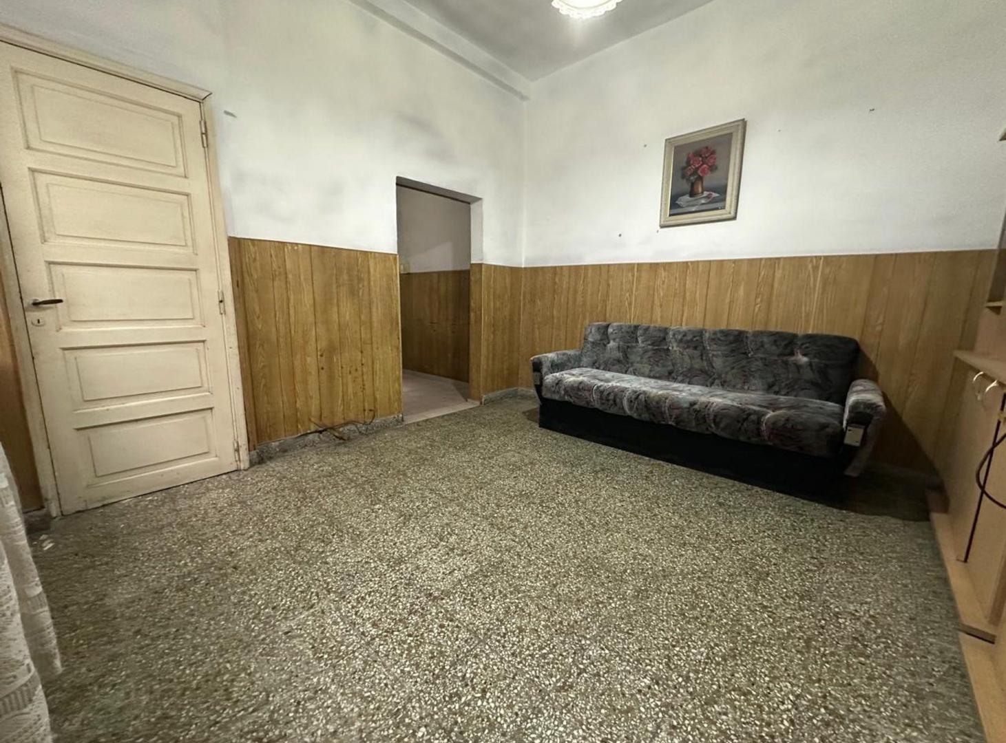 Foto de Casa con local y departamento en primer piso, imagen 3