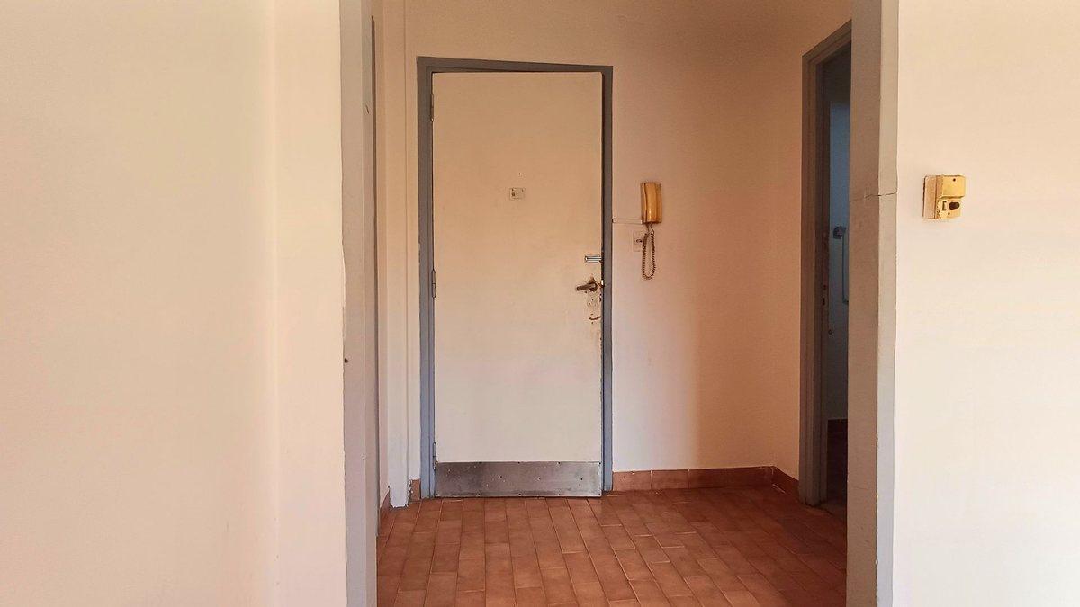 Foto de VENTA DPTO 2 AMB PROFESIONAL/CREDITO LANUS CENTR0, imagen 2