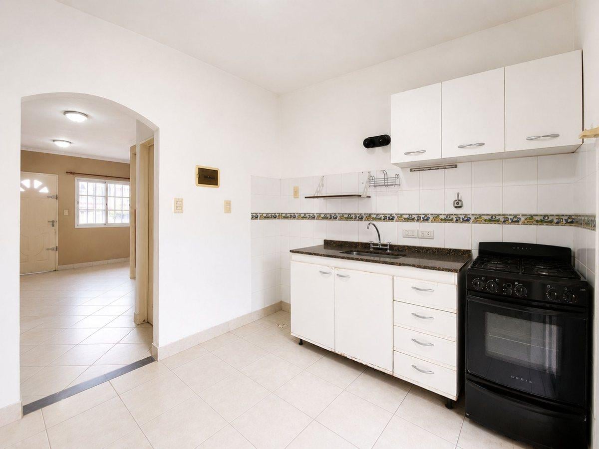Foto de DUPLEX 3 AMB C/COCHERA, JARDÍN, LAVADERO Y ALTILLO, imagen 5