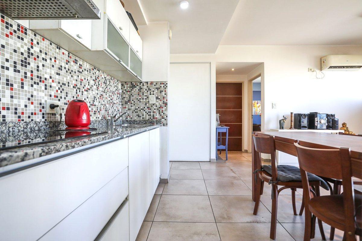 Foto de VENTA 2 AMB CON BALCON PISO 7 BOEDO APTO CREDITO, imagen 4