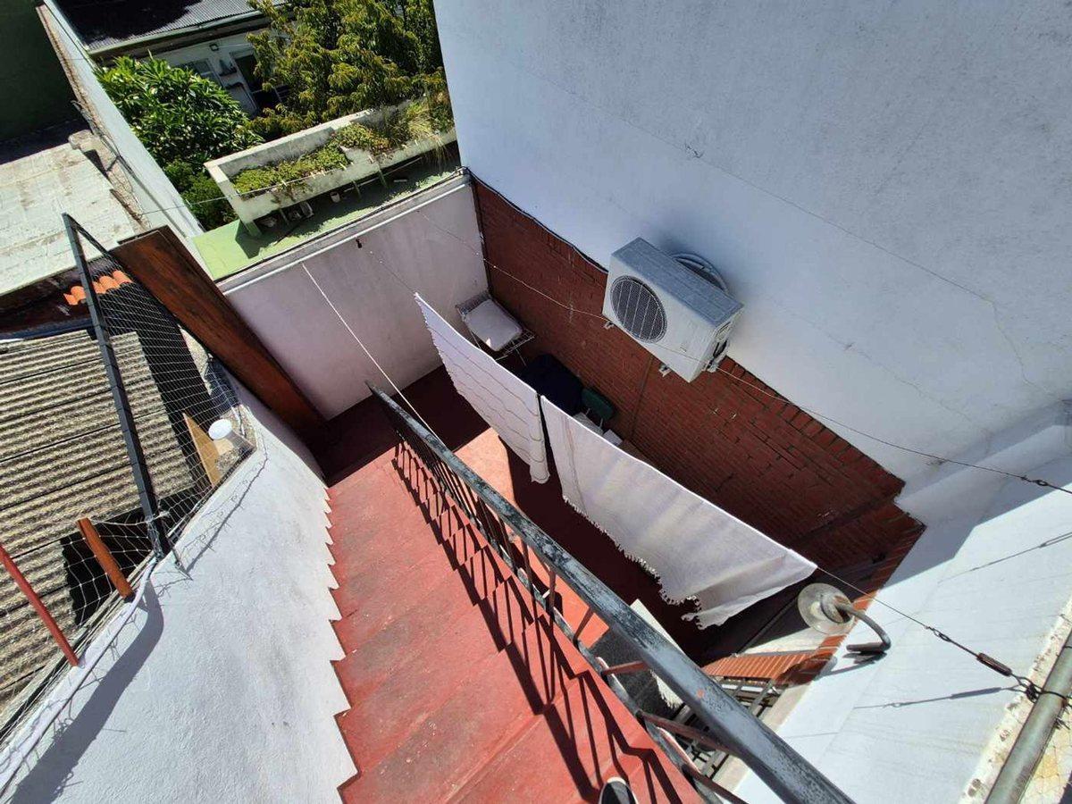 Foto de PH/tipo CASA 3 AMB -GRAN TERRAZA-Patio-PERMUTA!!, imagen 5