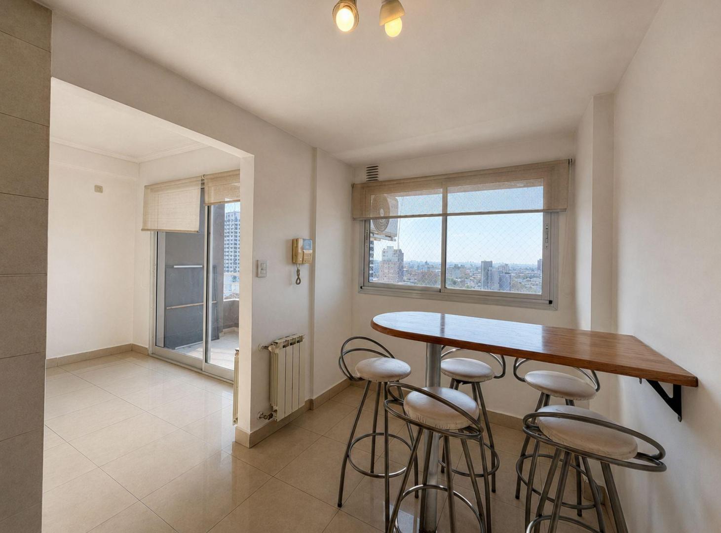 Foto de HERMOSO DEPTO 3 AMB CON BALCON, COCHERA Y BAULERA, imagen 2
