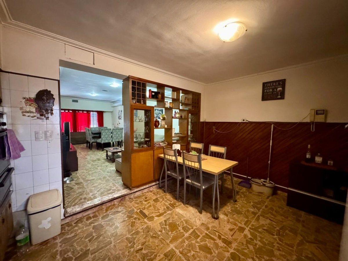 Foto de VTA CASA 4 AMB / COCHERA / PATIO / BUENA UBICACION, imagen 5