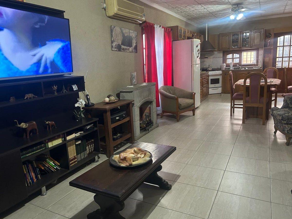 Foto de PH TIPO CASA AL FRENTE CON COCHERA APTO CREDITO, imagen 3