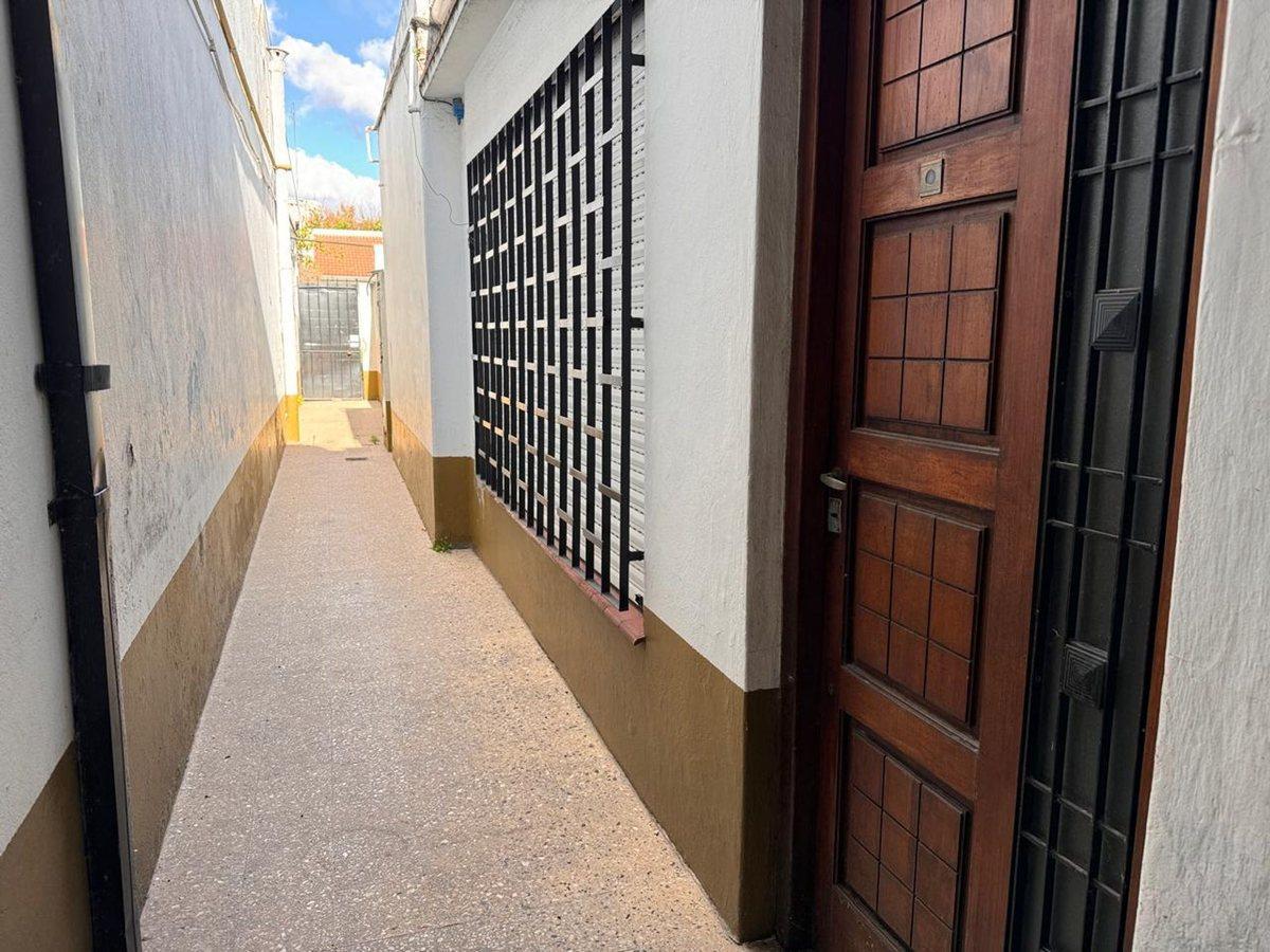 Foto de Dos casas en venta s/ lote de 307 m2 Temperley E., imagen 3