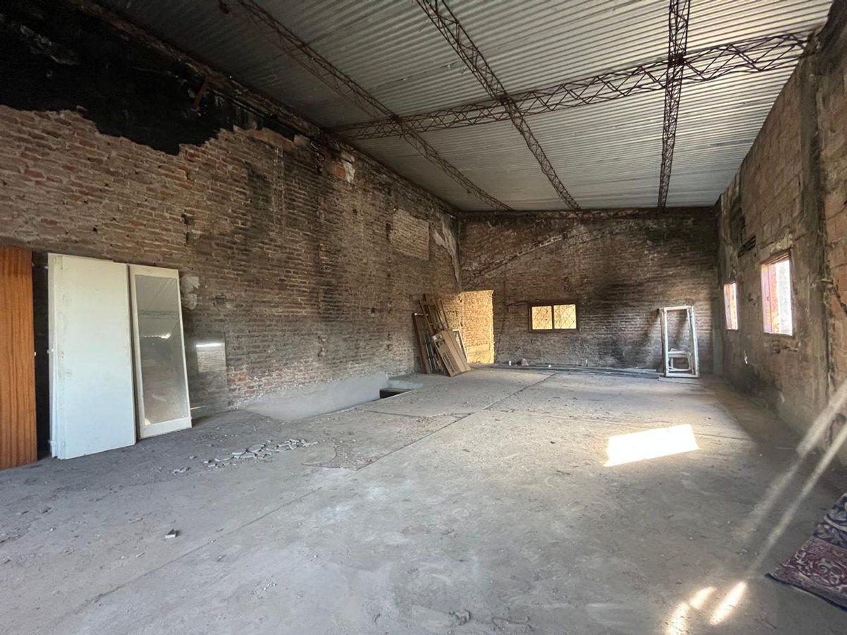 Foto de GALPÓN, LOCAL, OFICINA en LANÚS OESTE. OPORTUNIDAD, imagen 3