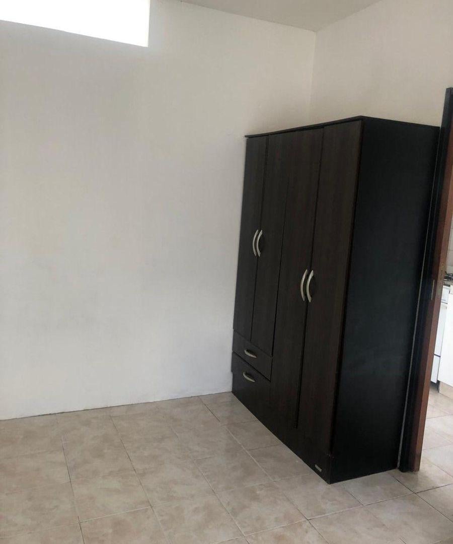 Foto de Dpto 2 amb- Fte-Balcón-Venta- Bajas expensas-Lanús, imagen 3