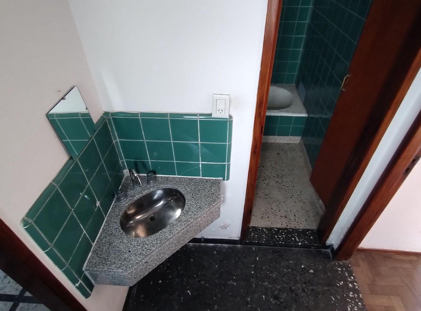 Foto de PH EN VENTA 3 AMB. (AMPLIOS) EN LANUS O., imagen 1