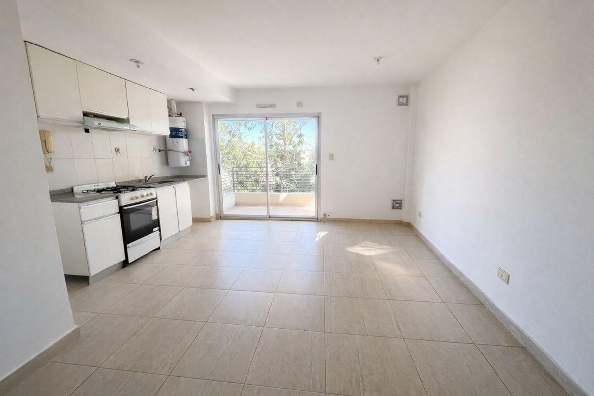 Foto de Semipiso de 2 Amb. c/cochera balcón, Apto Crédito, imagen 1