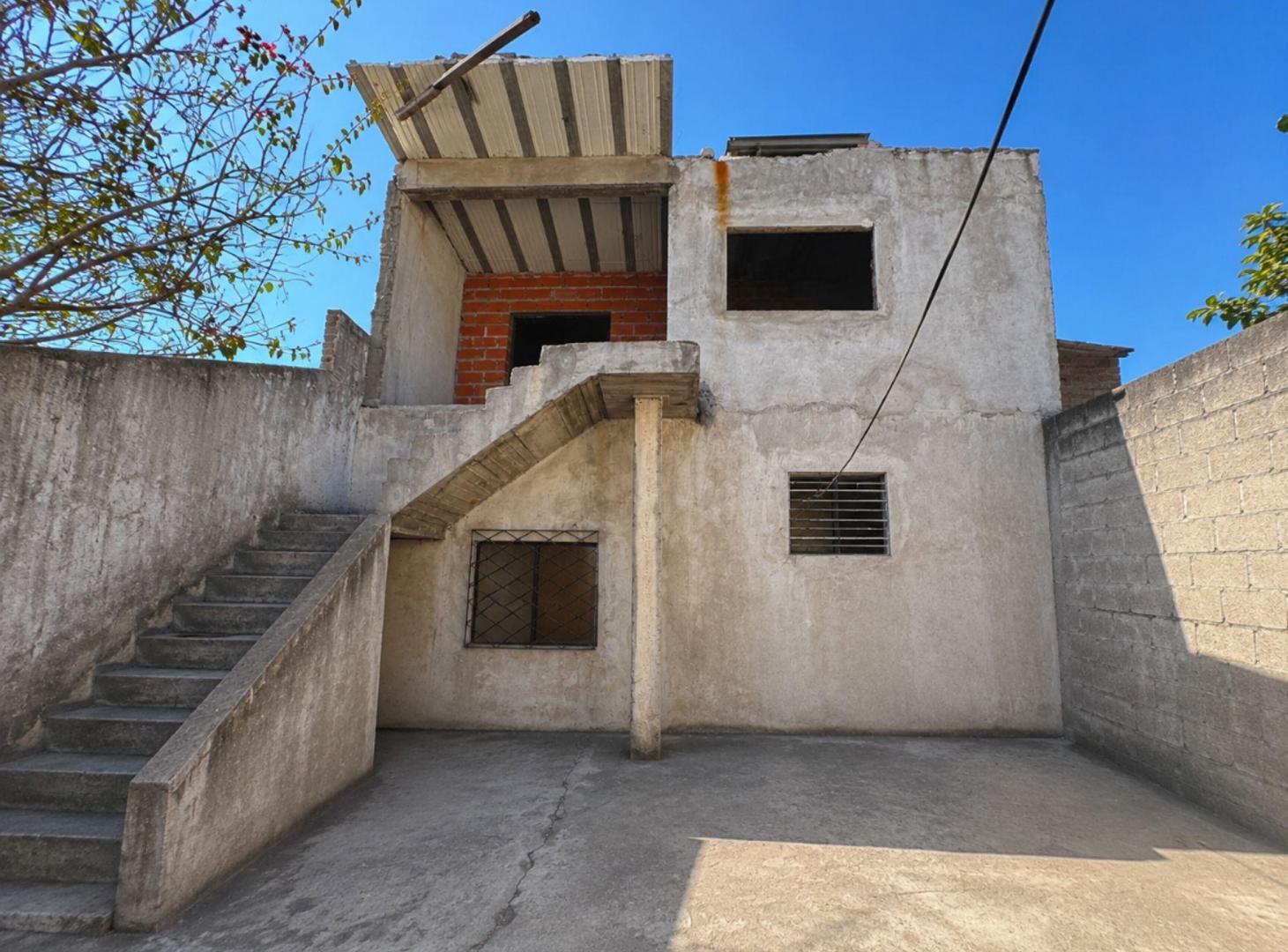 Foto de Lote con construcción precaria, imagen 1