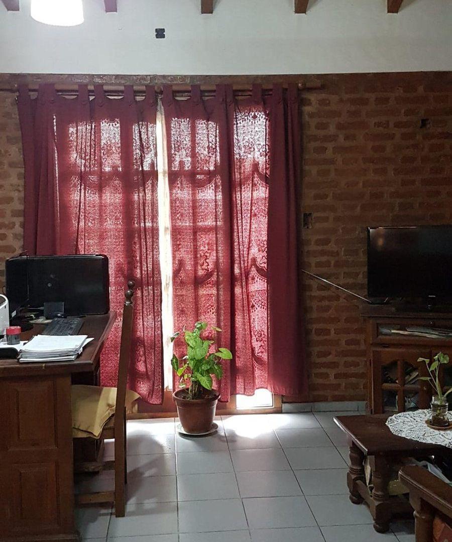 Foto de OPORTUNIDAD VENTA CASA + DEPTO LOTE PROPIO 443 M2, imagen 1