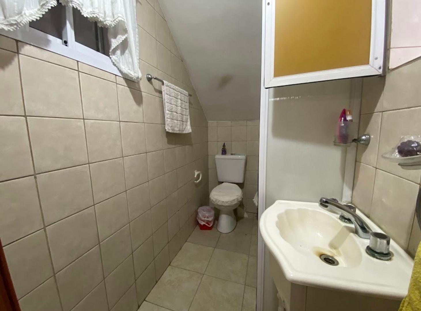 Foto de Oportunidad Multifamiliar: Casa, depto y galpon, imagen 5