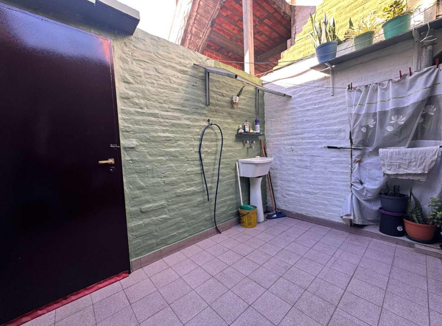 Foto de VENTA PH 2 AMBIENTES - LANUS OESTE, imagen 1