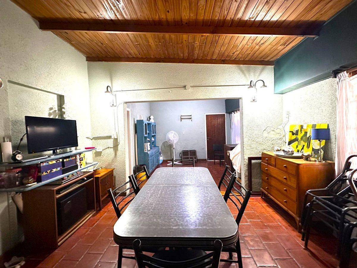 Foto de Casa + depto patio y quincho, imagen 2