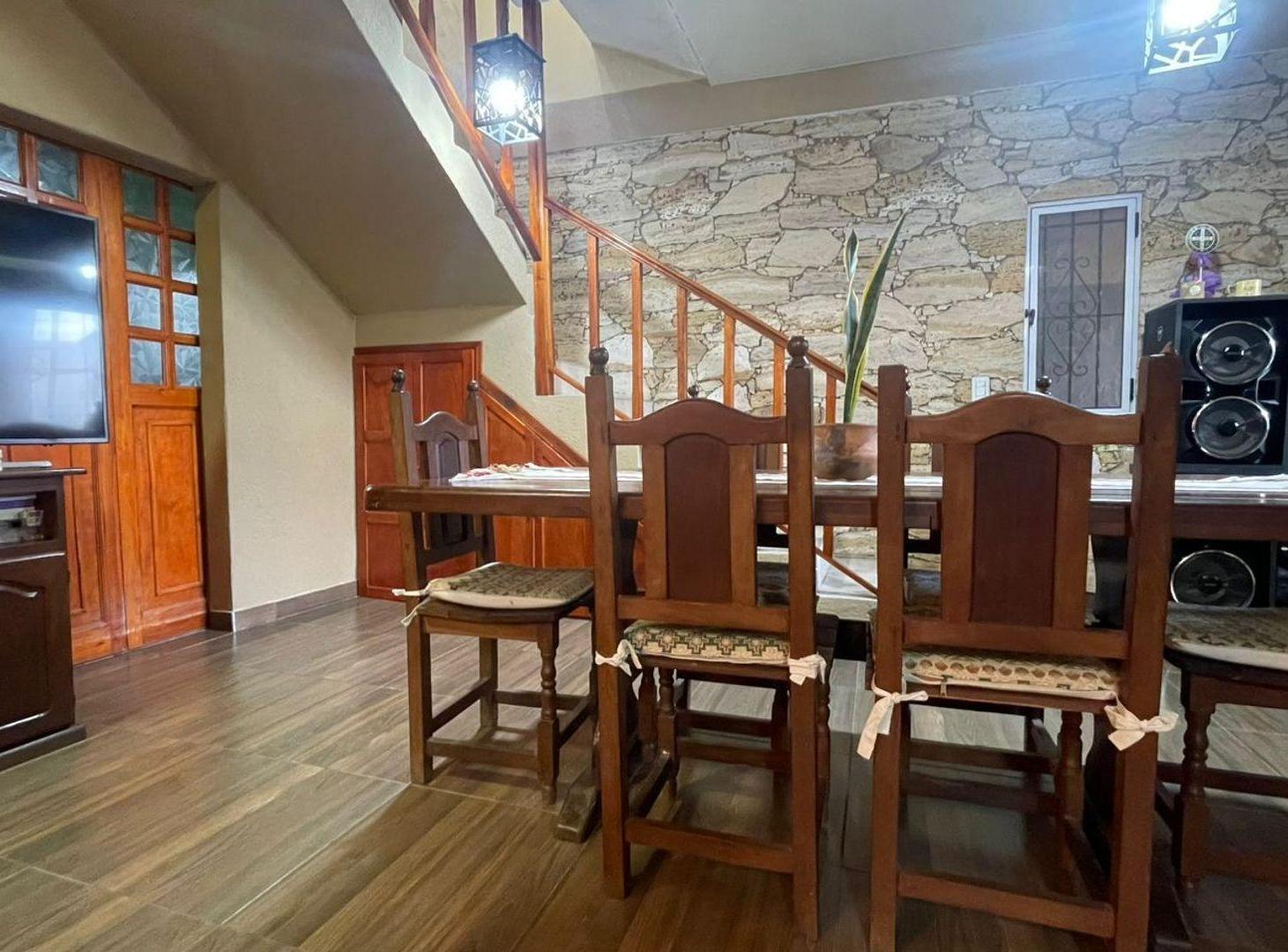 Foto de Casa 5 ambientes amplio terreno oportunidad, imagen 3