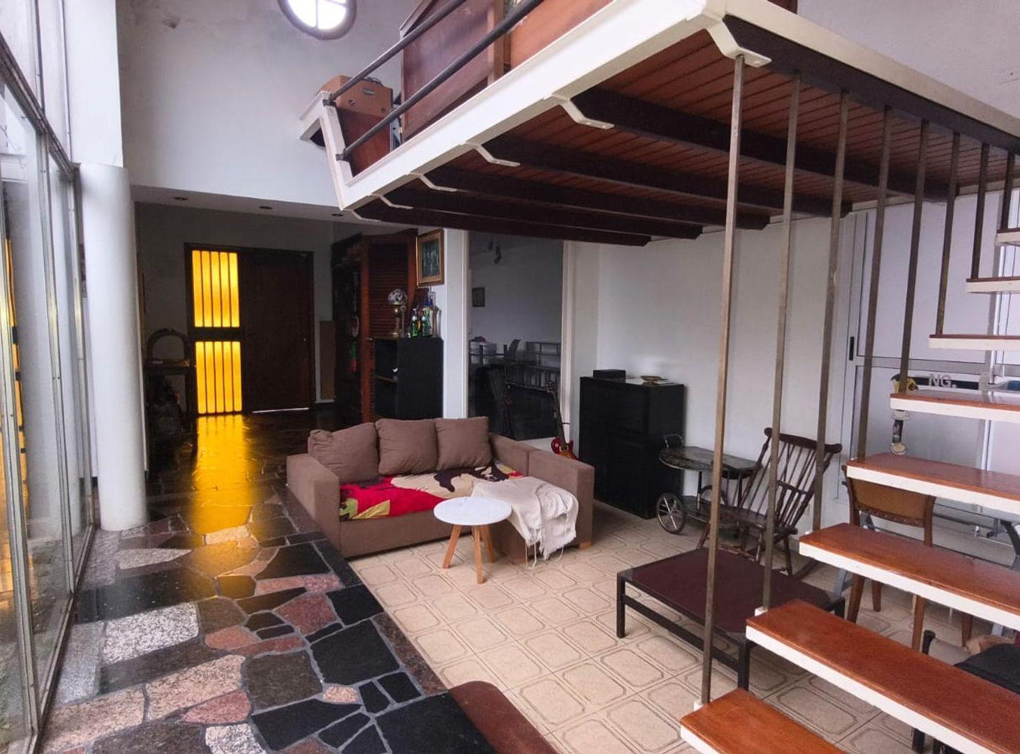 Foto de Excelente casa en una planta Centro de Quilmes, imagen 1