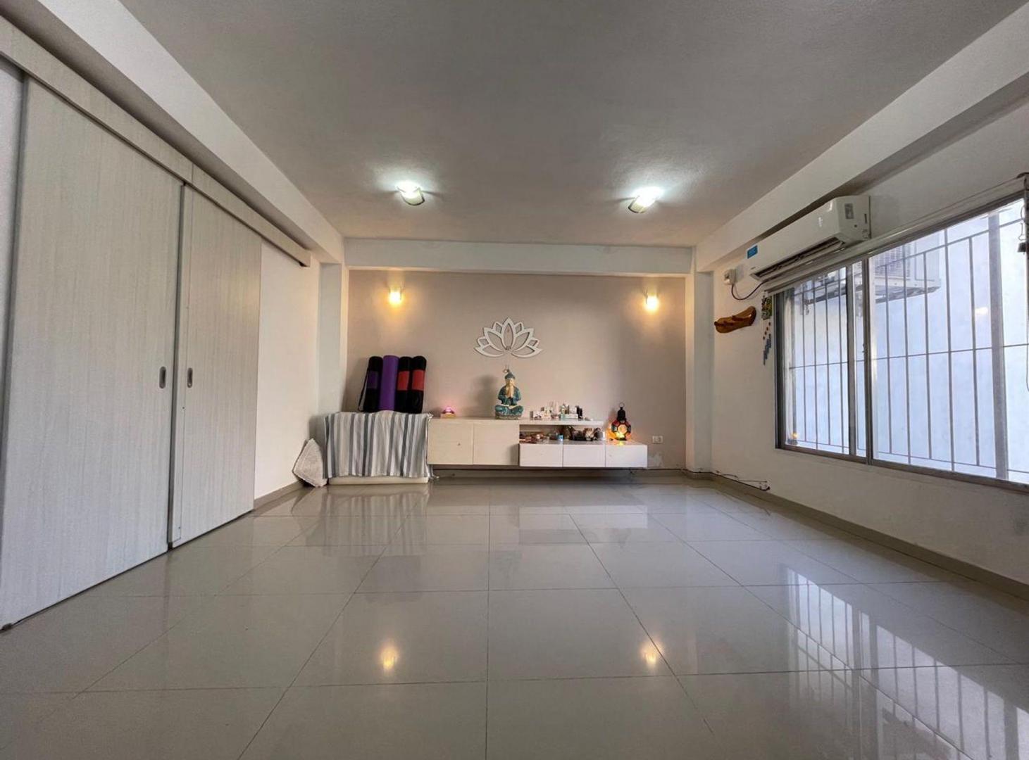 Foto de VENTA PH 4 AMBIENTES COCHERA Y PATIO, imagen 1