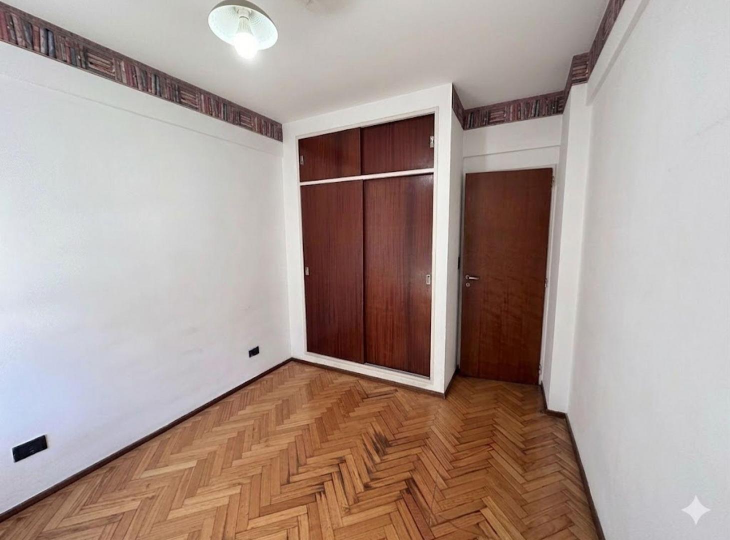 Foto de Departamento en Lomas centro 3 amb-Cochera-balcón, imagen 3