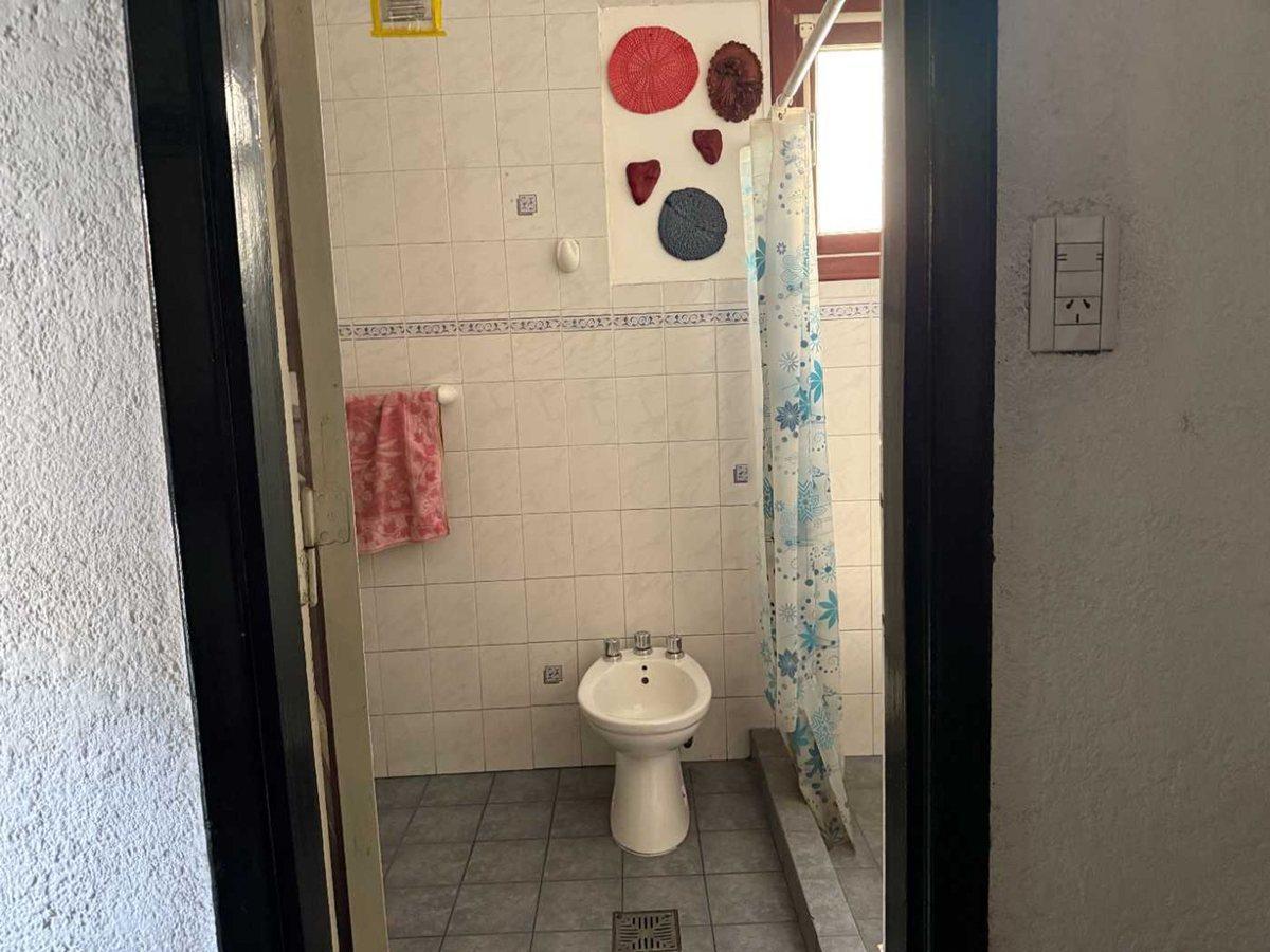 Foto de VENTA CASA 3 AMB CON PATIO Y COCHERA AVELLANEDA, imagen 4