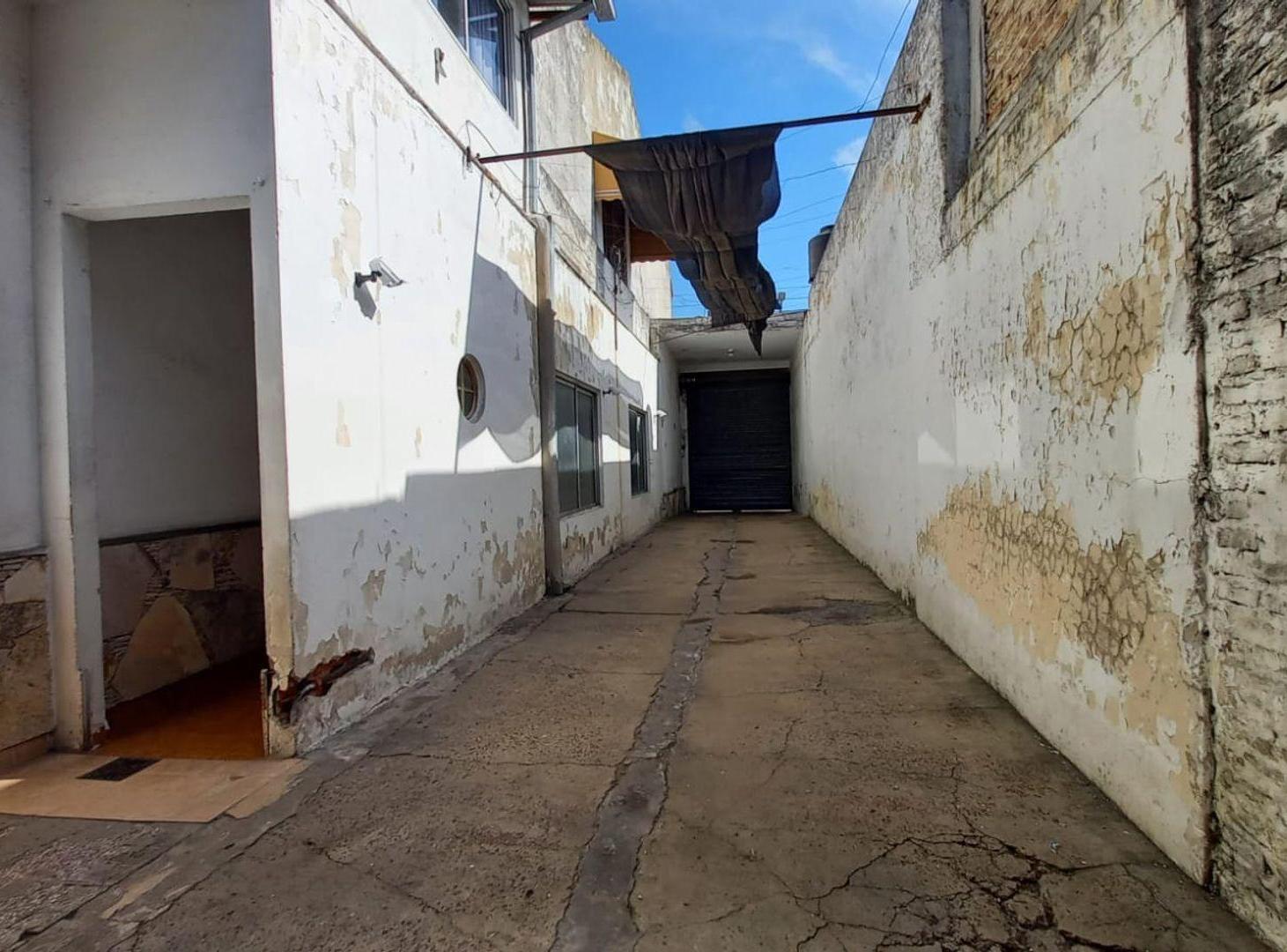 Foto de CASA 3 AMB CON COCHERA, QUINCHO + DEPTO + GALPÓN, imagen 4