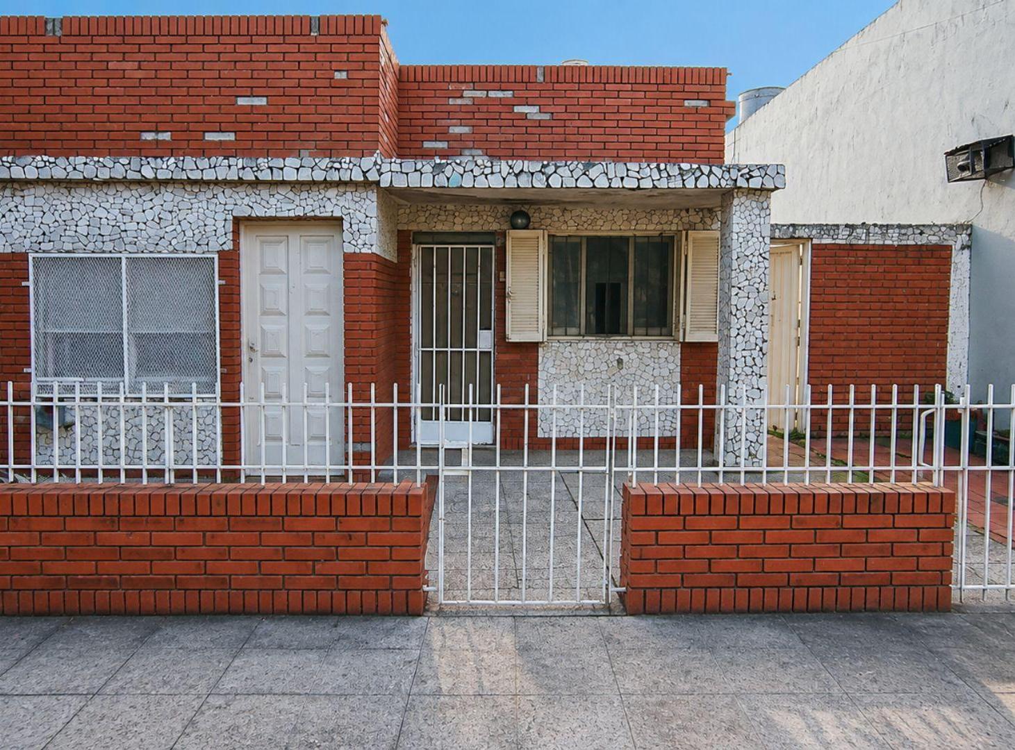 Foto de Oportunidad Única en Banfield para 2 Familias., imagen 4