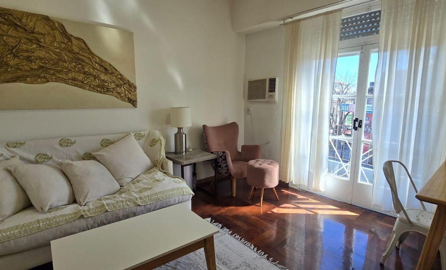 Foto de Dpto PH 2 amb con balcón - Villa Crespo / Palermo, imagen 2