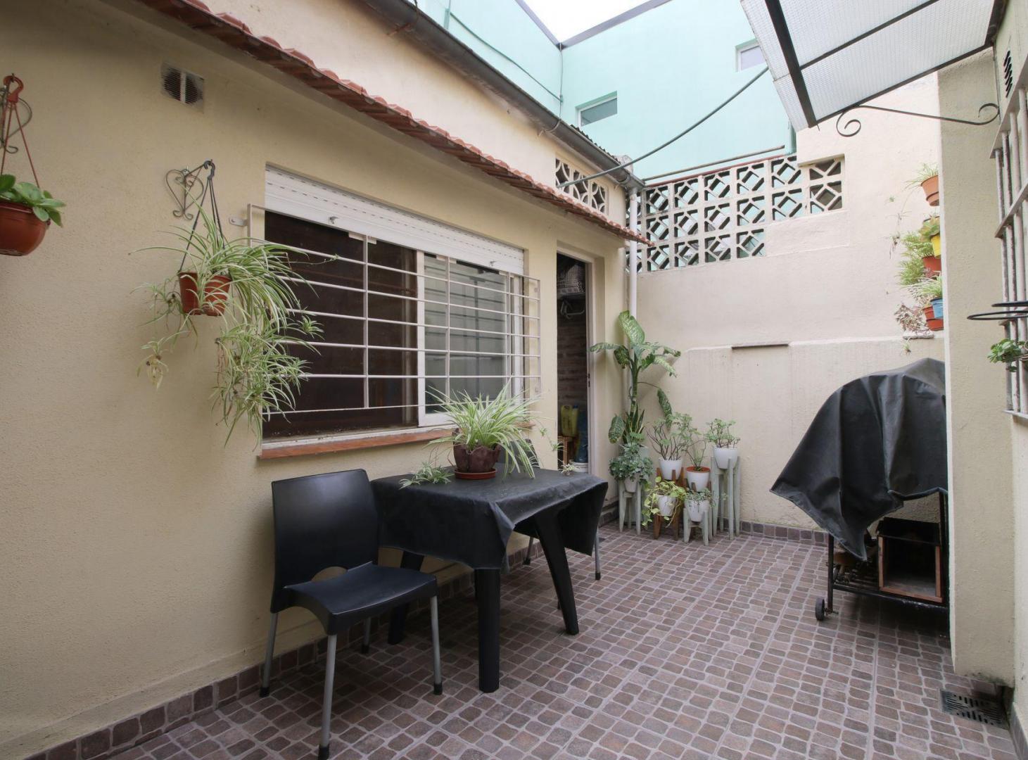 Foto de CASA L/PROPIO+ RECICLADA HACE 6 AÑOS-5 AMB+COCH, imagen 1