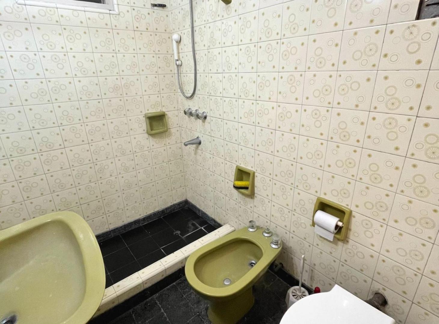 Foto de AMPLIO LOTE DE 430 m² - 2 DORM C/ COCHERA, imagen 4