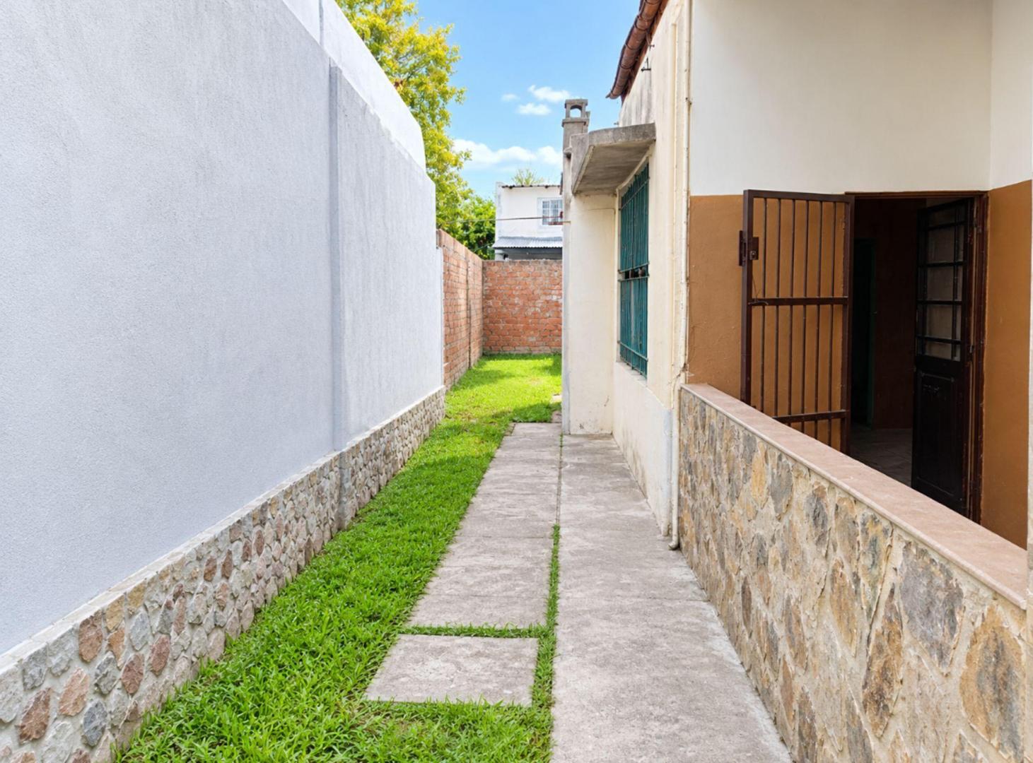 Foto de VIVIENDA FAMILIAR. EXC OPORT. EN ESCALADA. LANUS, imagen 4