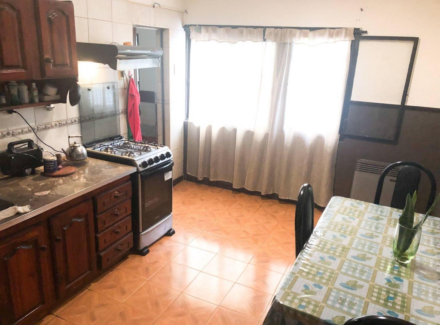Foto de VENTA CASA- LANUS ESTE/ AP CREDITO, imagen 4