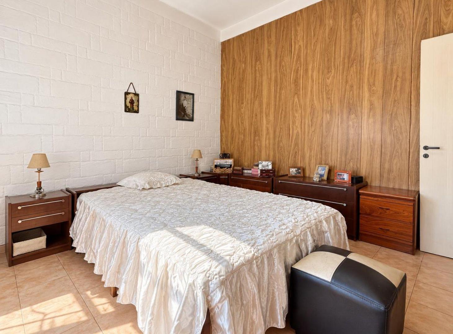 Foto de GRAN PROPIEDAD SOBRE LOTE DE 500 M² CASA + DPTO, imagen 1