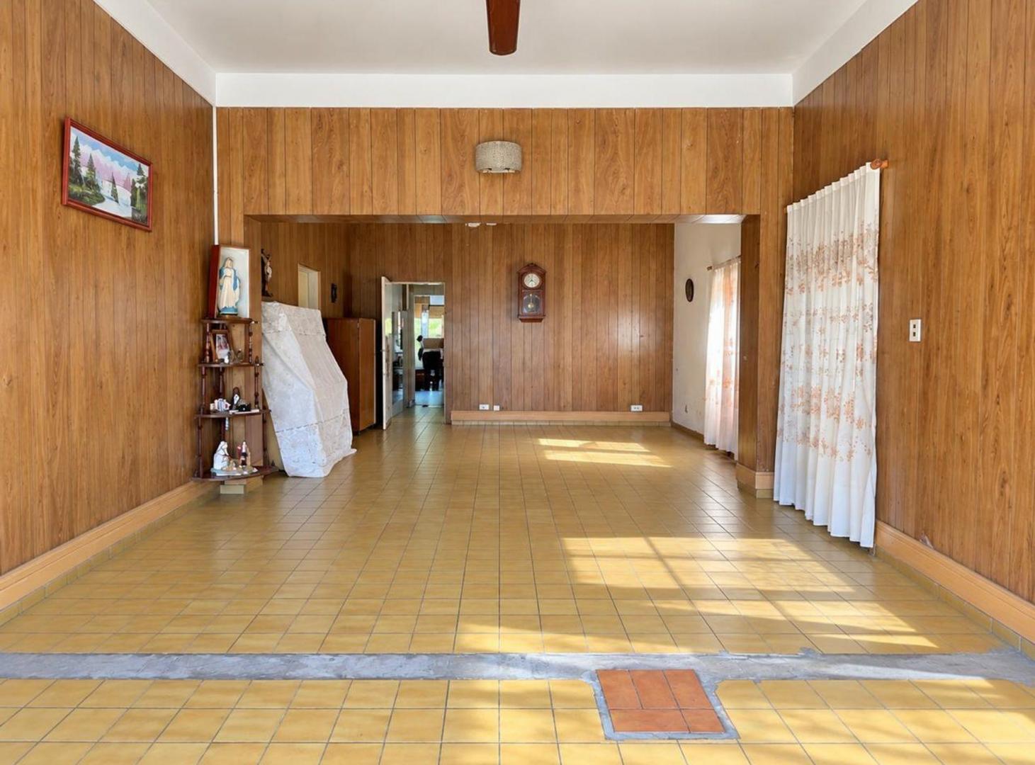 Foto de GRAN PROPIEDAD SOBRE LOTE DE 500 M² CASA + DPTO, imagen 2