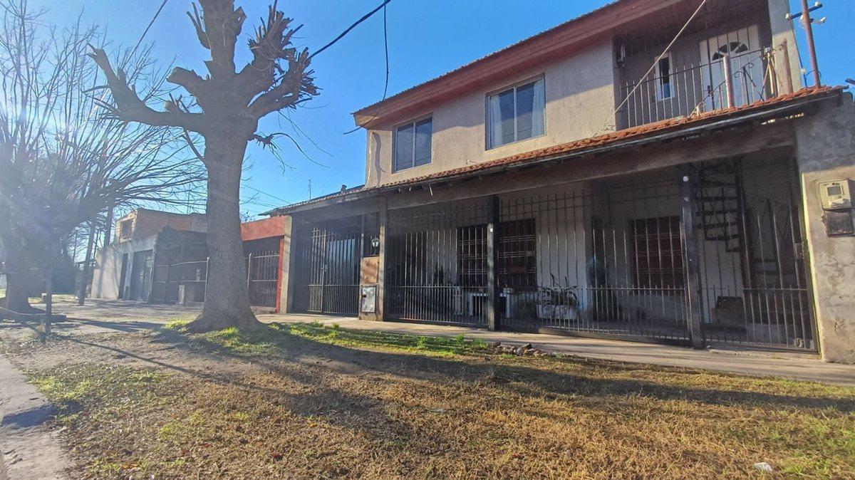 Foto de CASA+DPTO INDEPENDIENTE-OPORTUNIDAD DE INVERSION, imagen 3