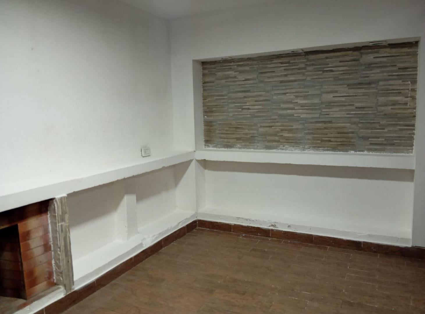 Foto de ¡Oportunidad Única! PH Funcional en Lanús Este, imagen 2