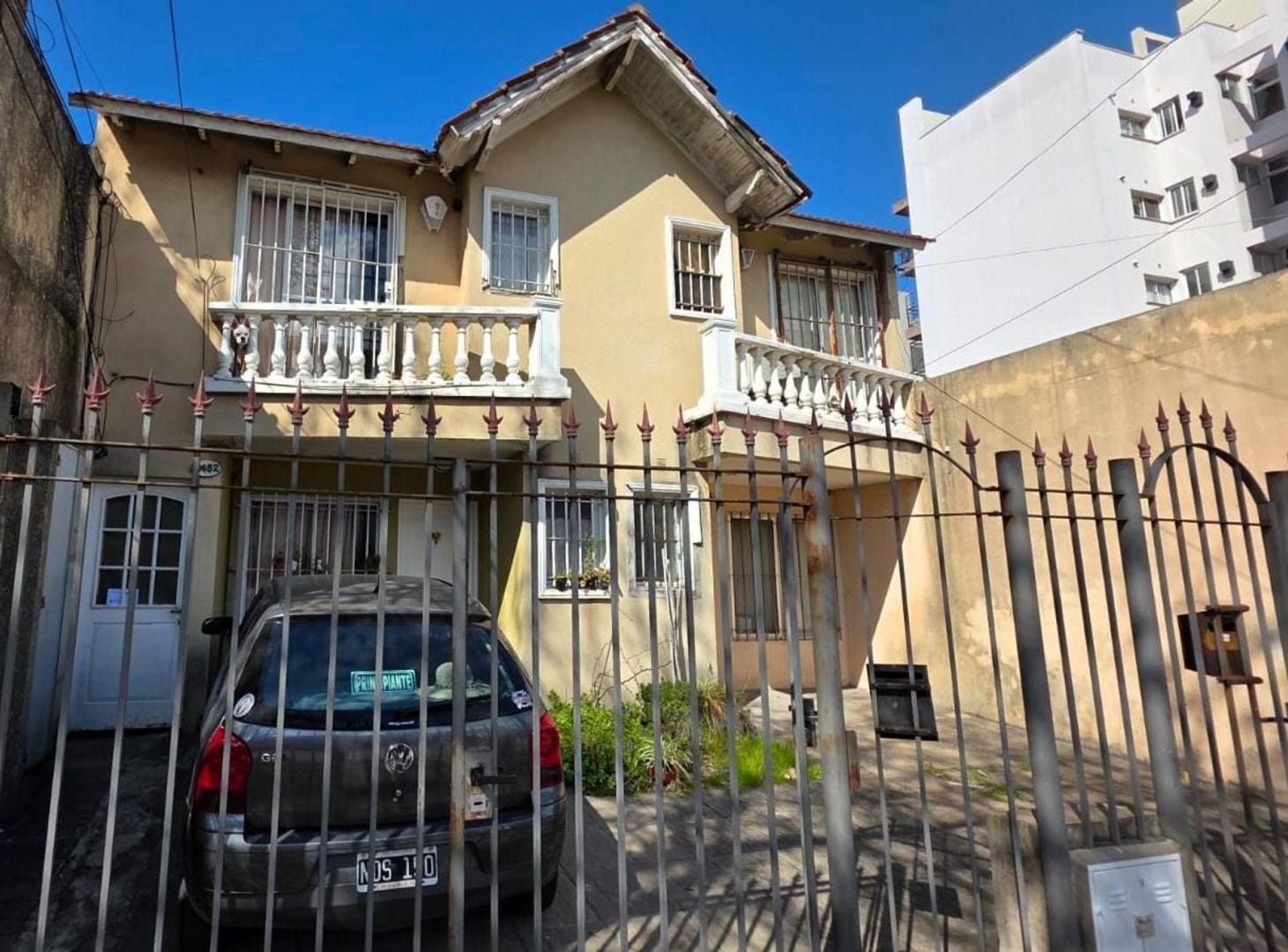 Foto de DUPLEX EN VENTA 4 AMB LANUS OESTE, imagen 4