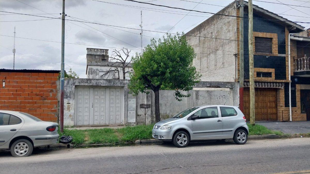 Foto de VENTA DE CASA EN LANUS MAS DEPARTAMENTO A RECICLAR, imagen 1