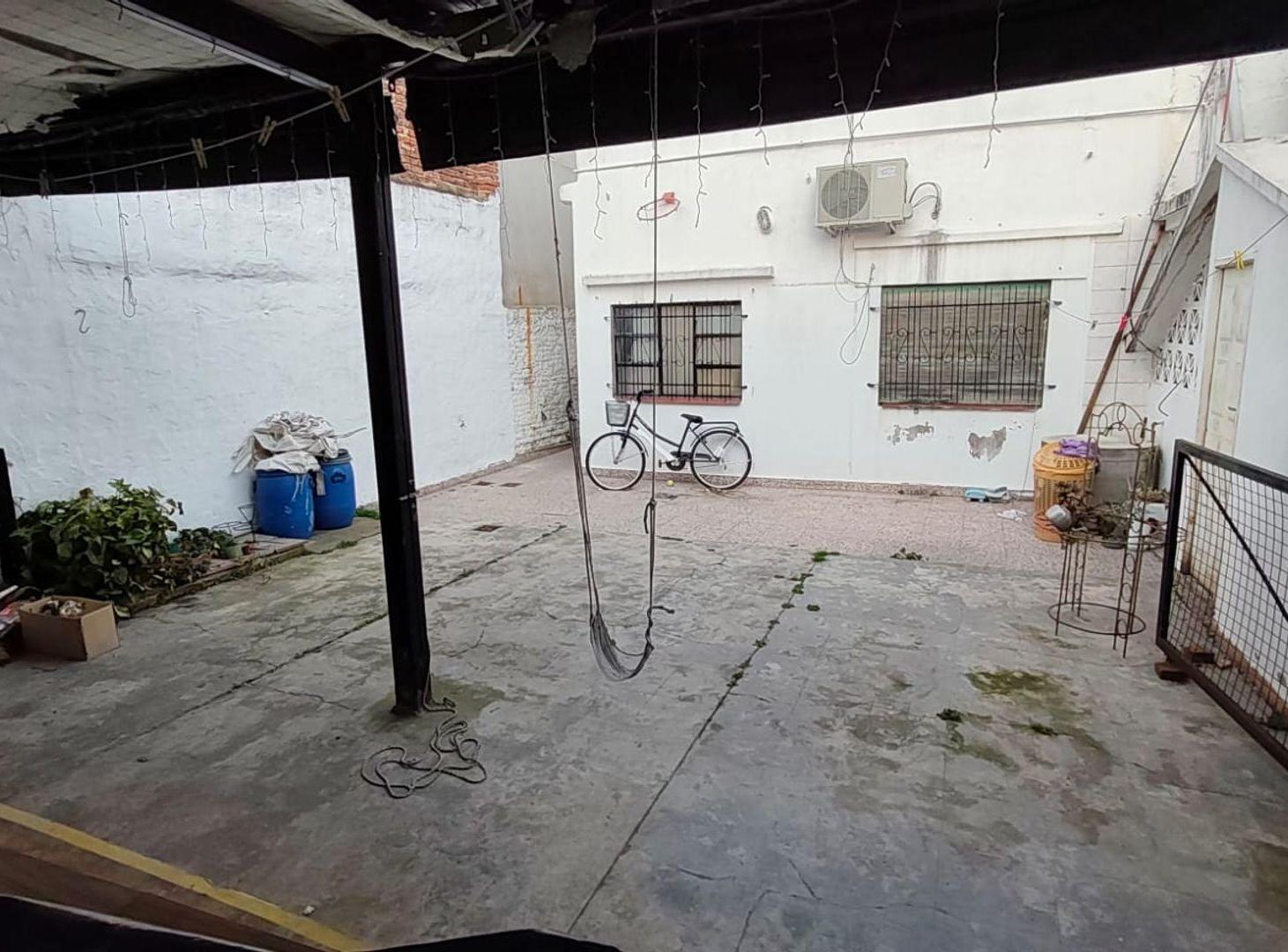 Foto de VENTA CASA 3 AMB. MONTE CHINGOLO.GRAN OPORTUNIDAD, imagen 1