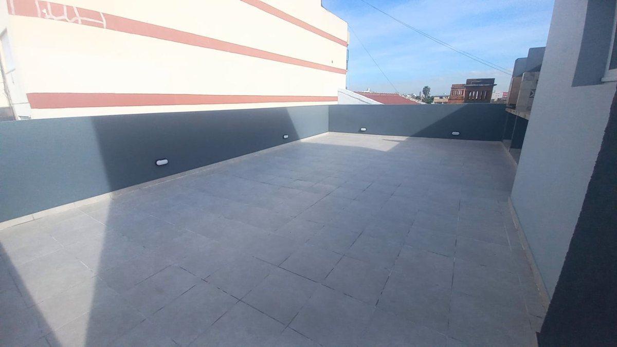 Foto de DEPARTAMENTEO 2 AMB. CONTRA FRENTE C/TERRAZA, imagen 4