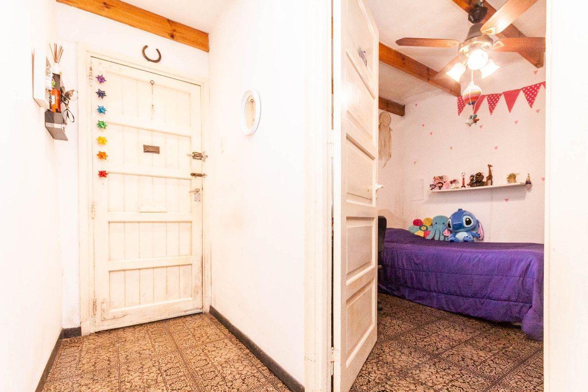 Foto de VENTA PH 3 AMB AL FTE C/TERRAZA A PASOS LANUSITA, imagen 4