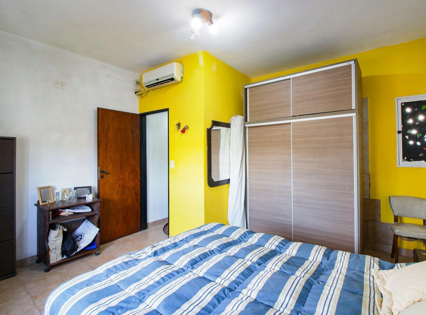Foto de PH AL FRENTE CON GARAGE PATIO, imagen 1