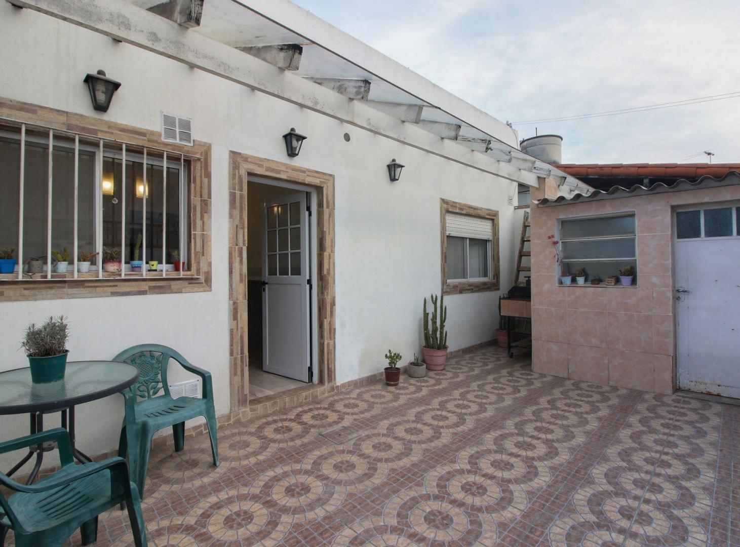 Foto de PH AL FRENTE CON GARAGE PATIO, imagen 5