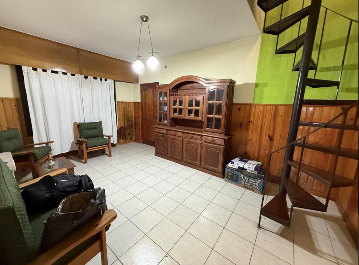 Foto de CHALET 5 AMB. A MTRS DE AV. LA PLATA , QUILMES, imagen 4