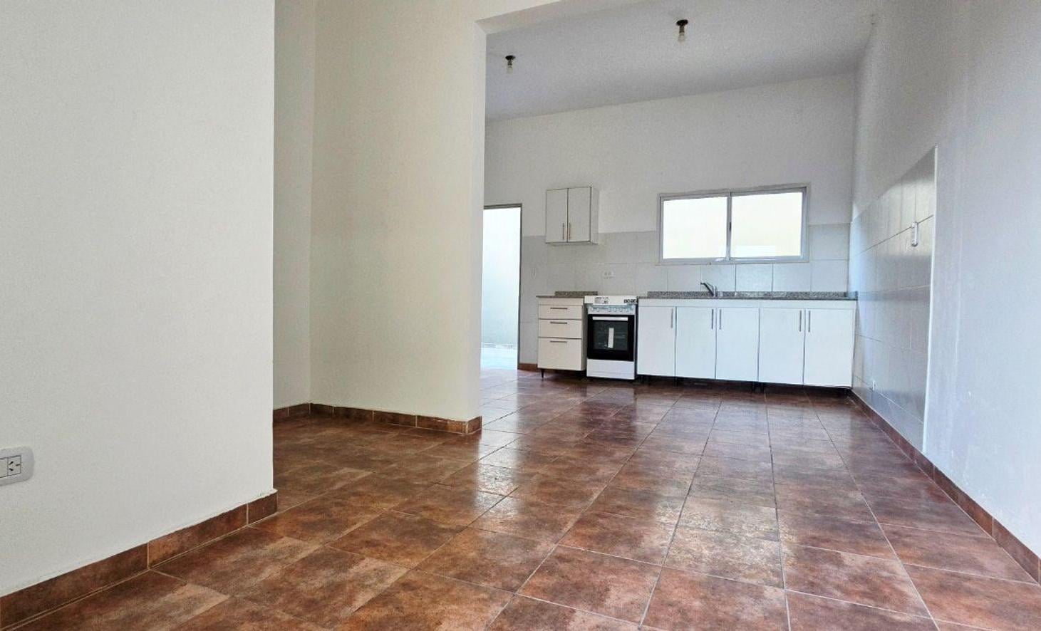 Foto de VENTA PH A ESTRENAR 3 AMB PATIO APTO CREDITO LANUS, imagen 3