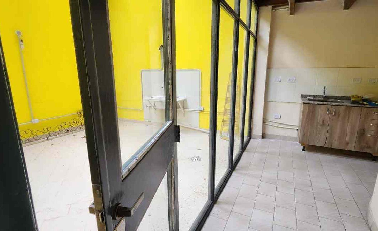 Foto de VENTA LOCAL 137 M2 CON 2 COCHERAS SAN TELMO, imagen 5